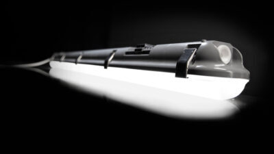 Nachhaltig, effizient, reparierbar: LED-Sensor-Wannenleuchten RS PRO 6100/ 6150 circular SC