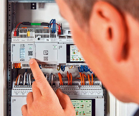 Produktfamilie »Step Power« von Phoenix Contact