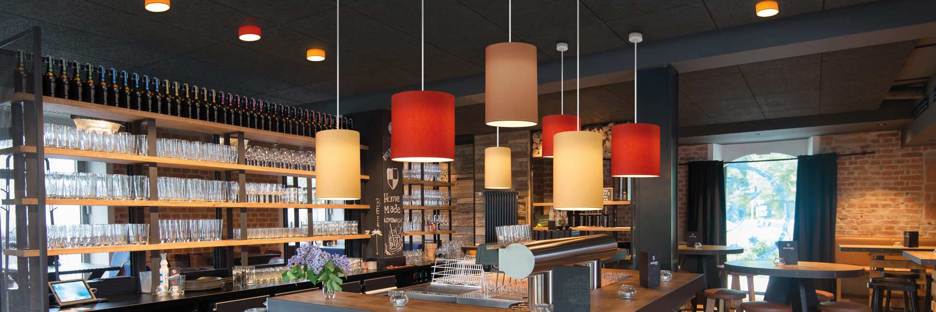 TOLEDO FLATLINER als Restaurantbeleuchtung