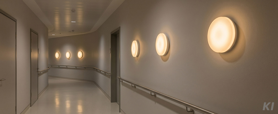 QUICK-FIXdim von Dotlux in einem Krankenhausflur - KI generiertes Bild